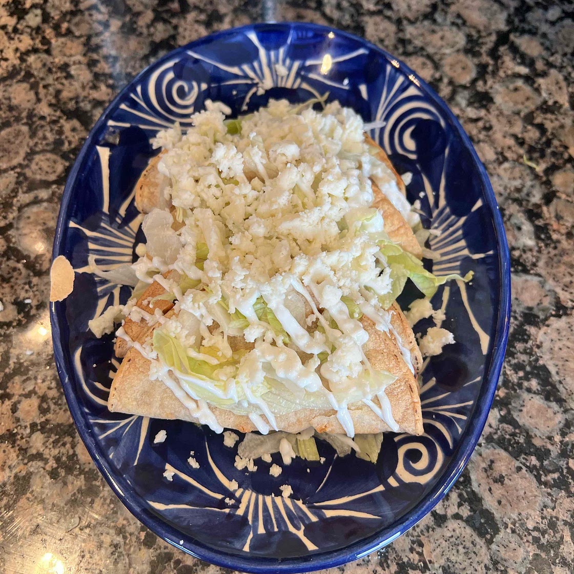TACOS DE POLLO DORADO 
