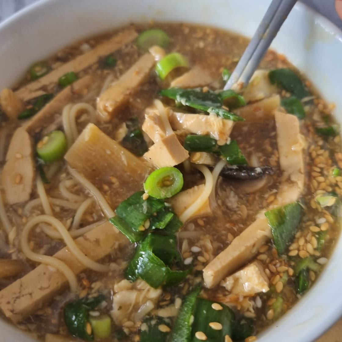 Quick and Easy Chinese Hot and Sour Soup