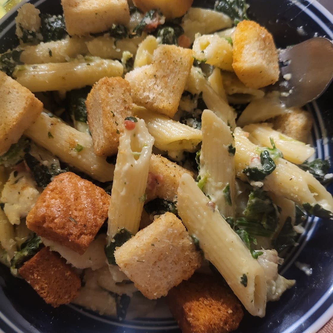 CHEESY SPINACH ARTICHOKE BAKED FETA PASTA