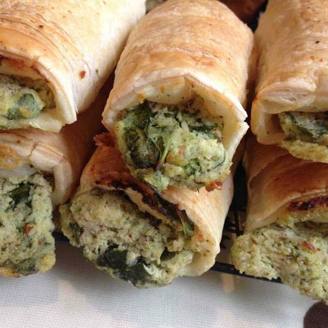 Pesto, Spinach and Ricotta Rolls