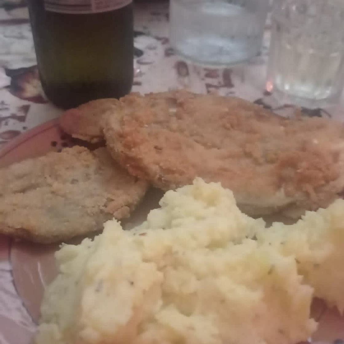 Milanesas de berenjena (Argentinian fried eggplant)
