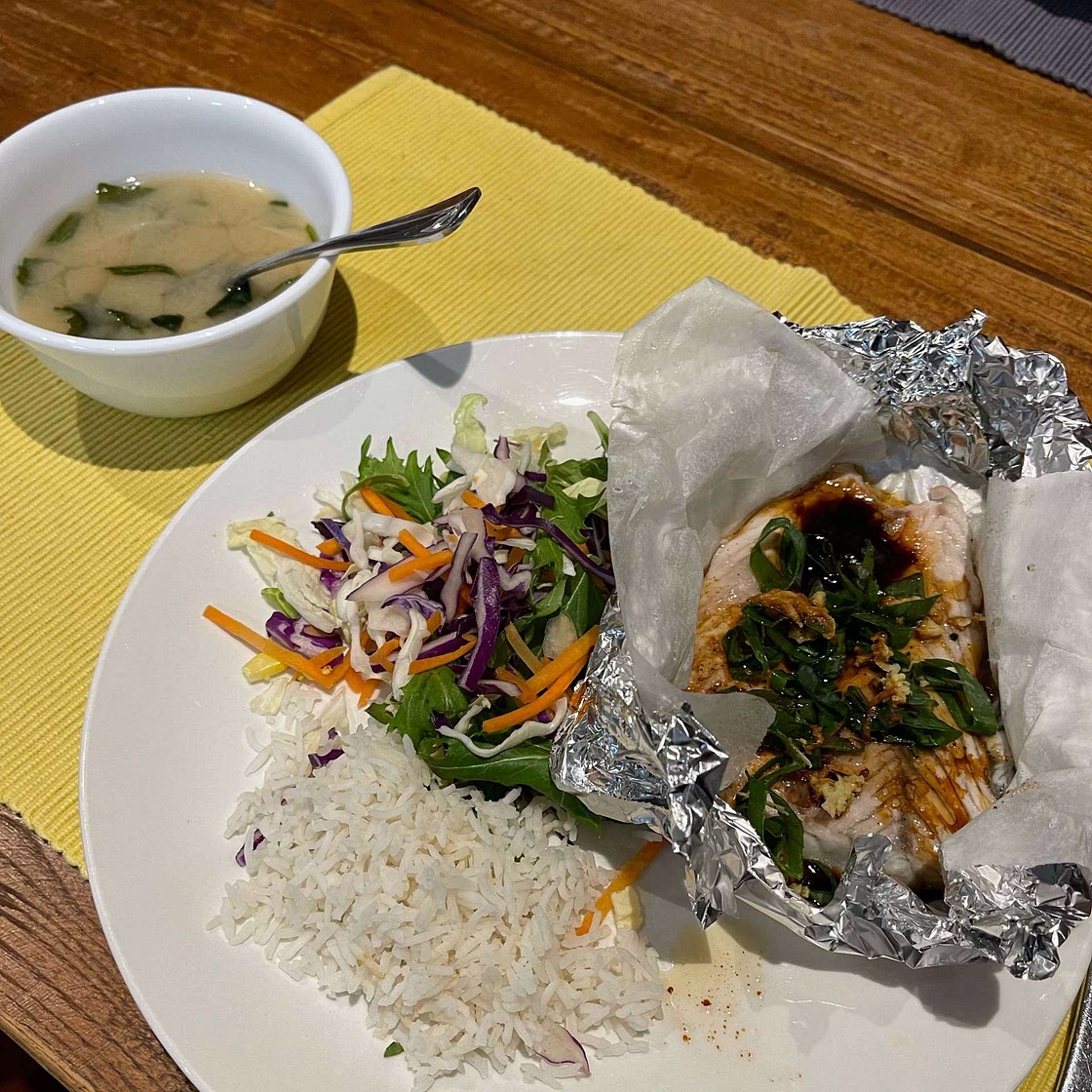 Sizzling ginger steamed fish