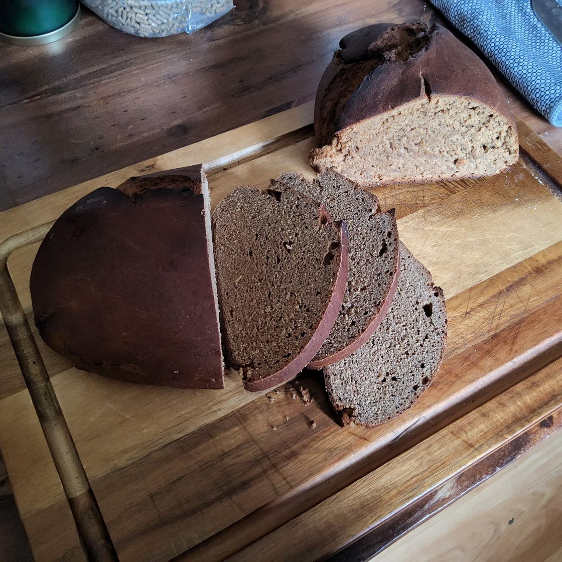 Easy Pumpernickel Bread Recipe