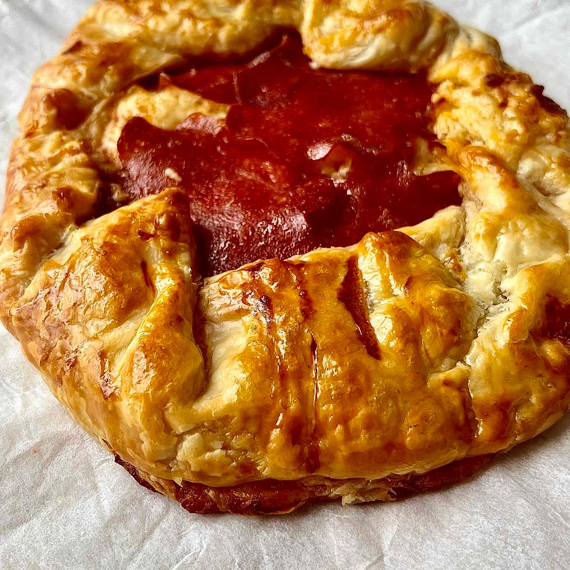 Cheesy Puff Pastry Galettes