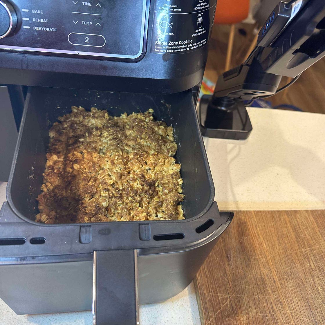 Air Fryer Apple Crumble