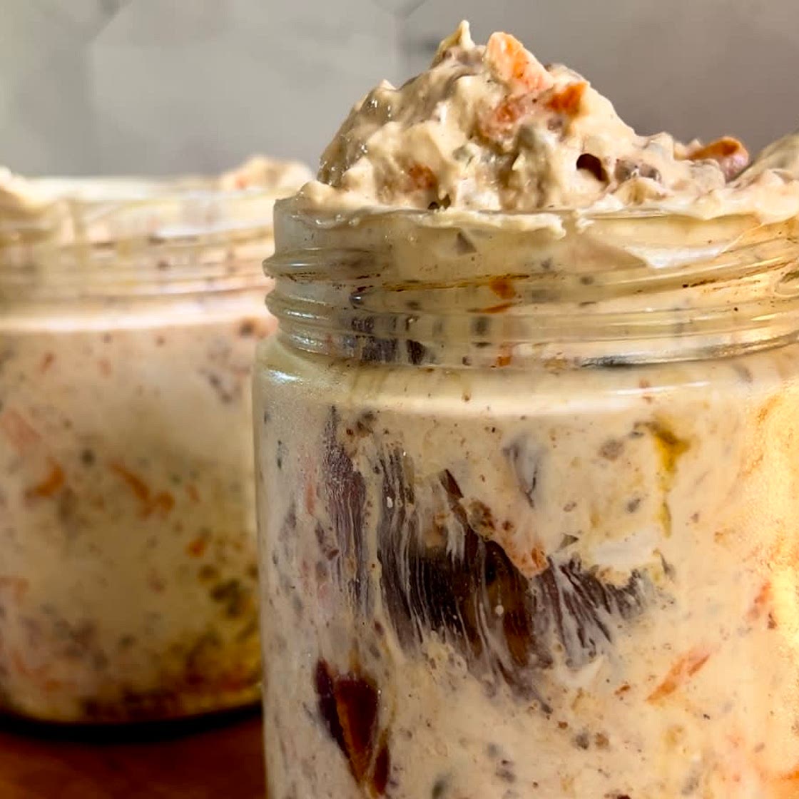 High Protein, Carrot Cake Overnight Oats