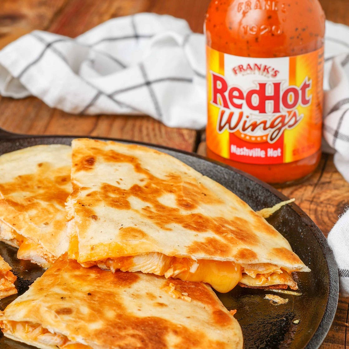 Buffalo chicken folded wraps
