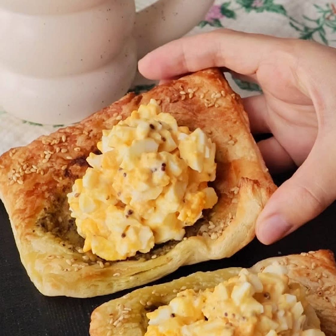 Egg mayo pastry puffs