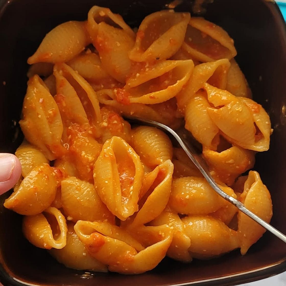 Red bell pepper pasta