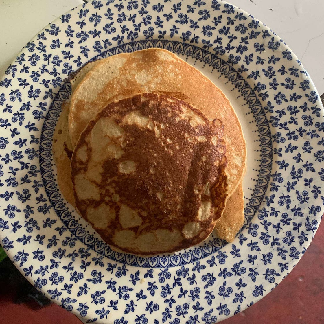 Banana oat pancakes
