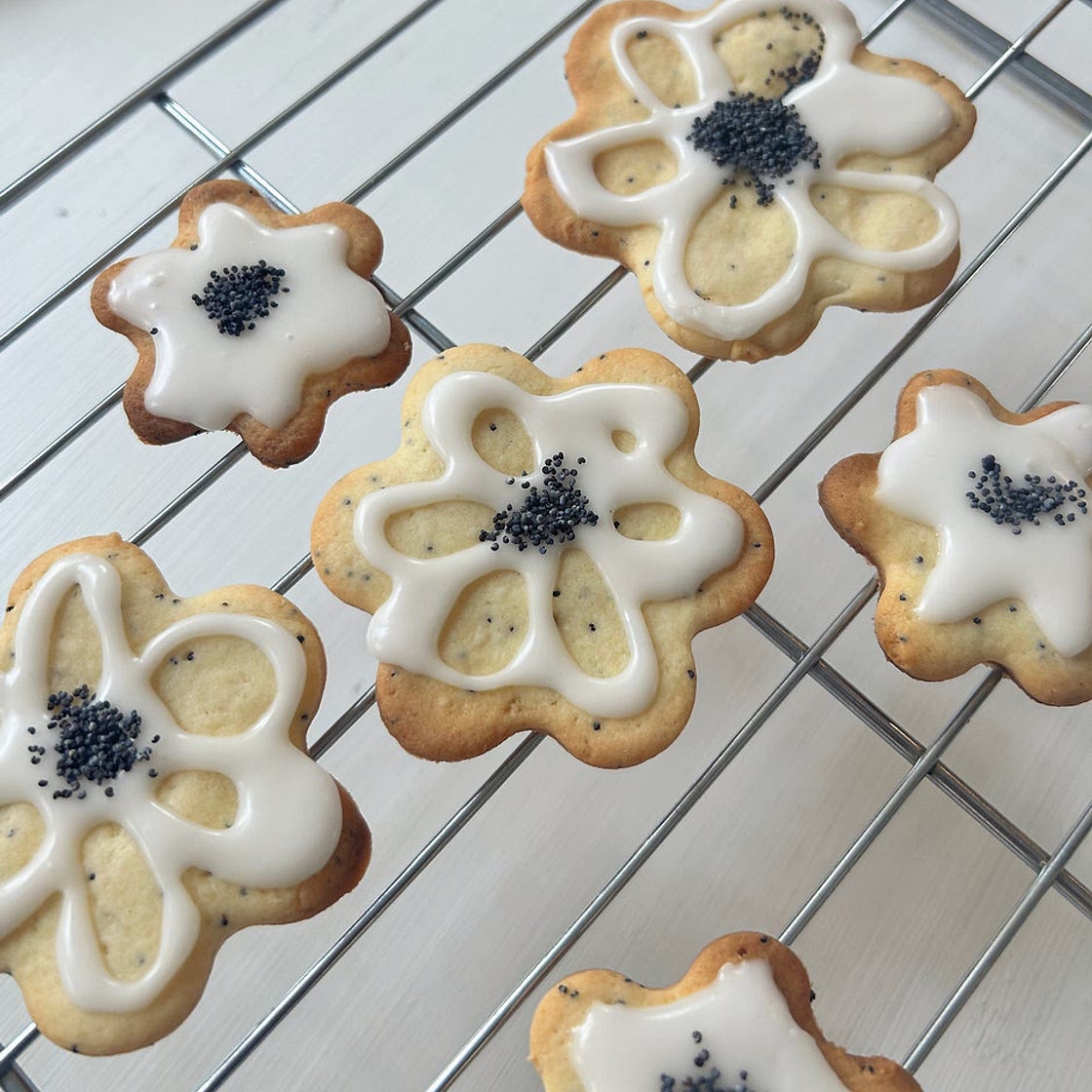 Lavender Lemon Poppy Cookies