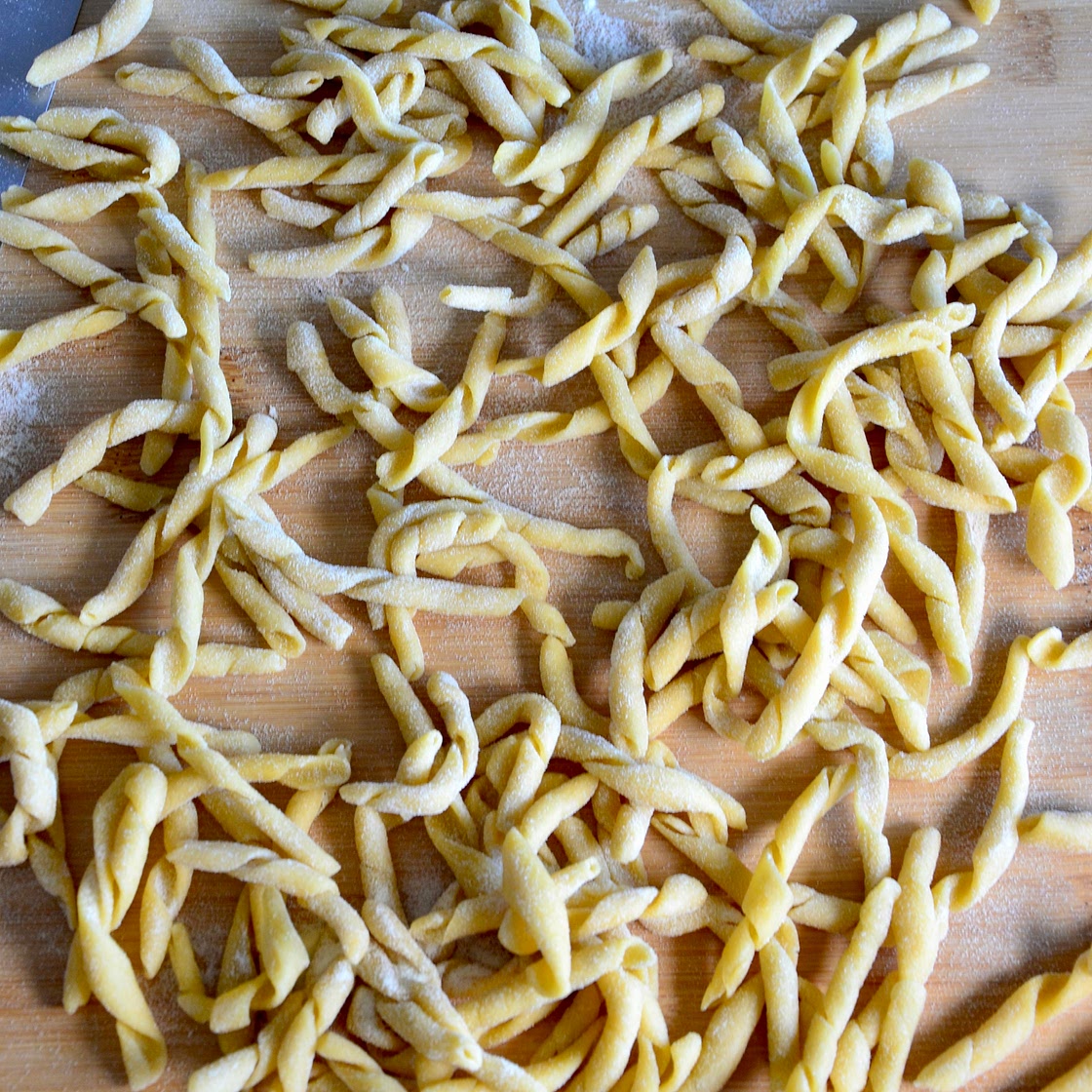 ITALIANO - Fusilli con pesto alla Trapanese