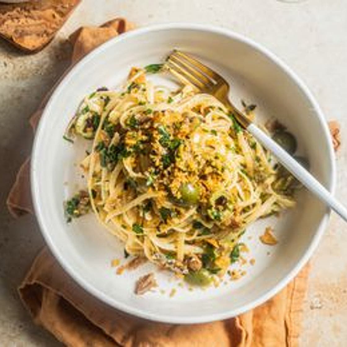 Stanley Tucci’s Pasta With Zucchini Is the Ultimate Summer Dinne