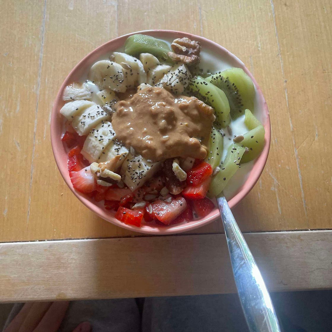 Breakfast yoghurt bowl
