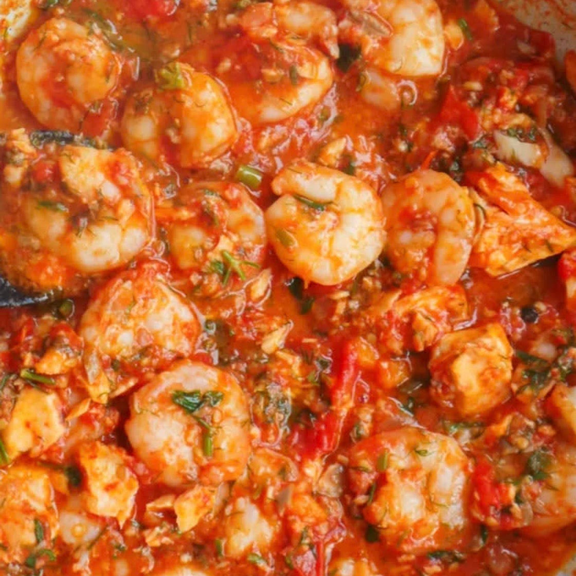 Scampi in tomato sauce 