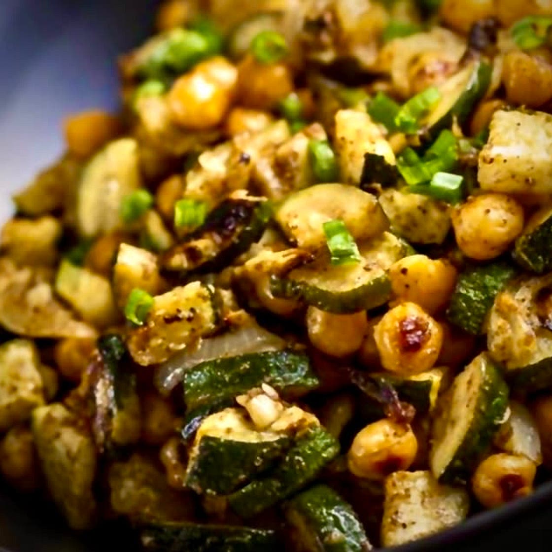 Roasted Chickpeas & Veggies Salad