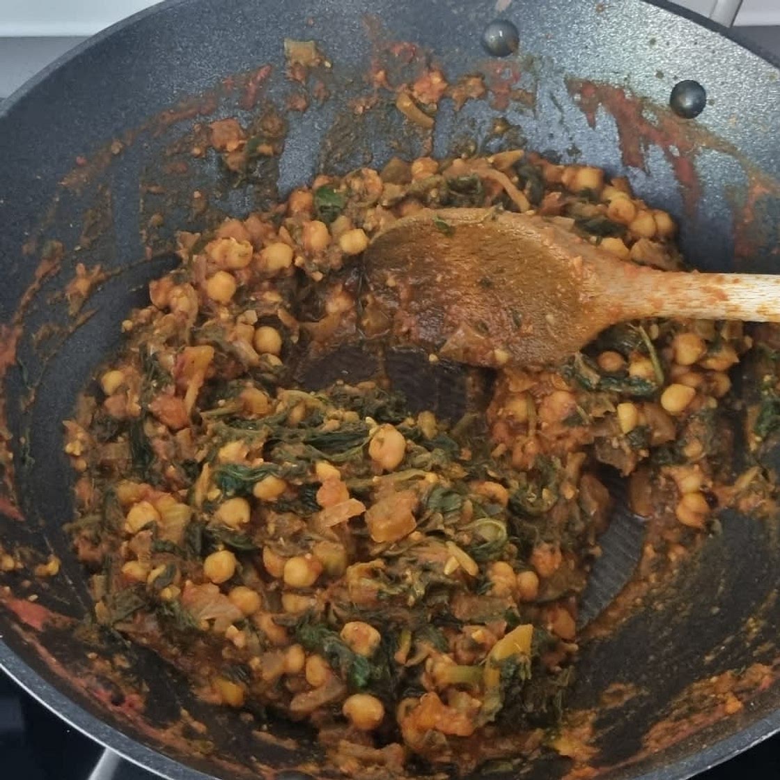 Chickpea Spinach Curry (Chana Palak Masala)