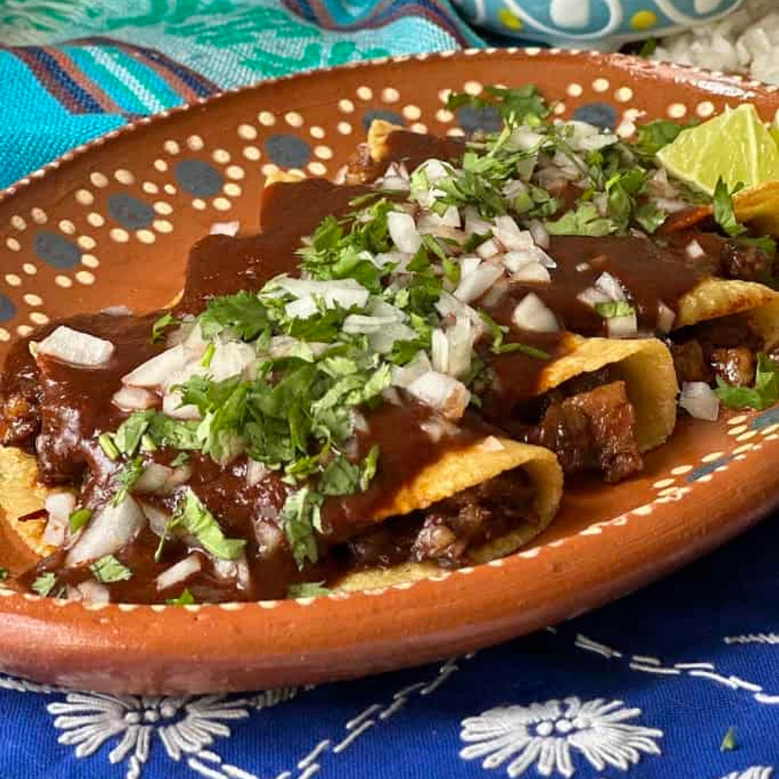 Salsa Tlaquepaque! Tacos Chorreados!