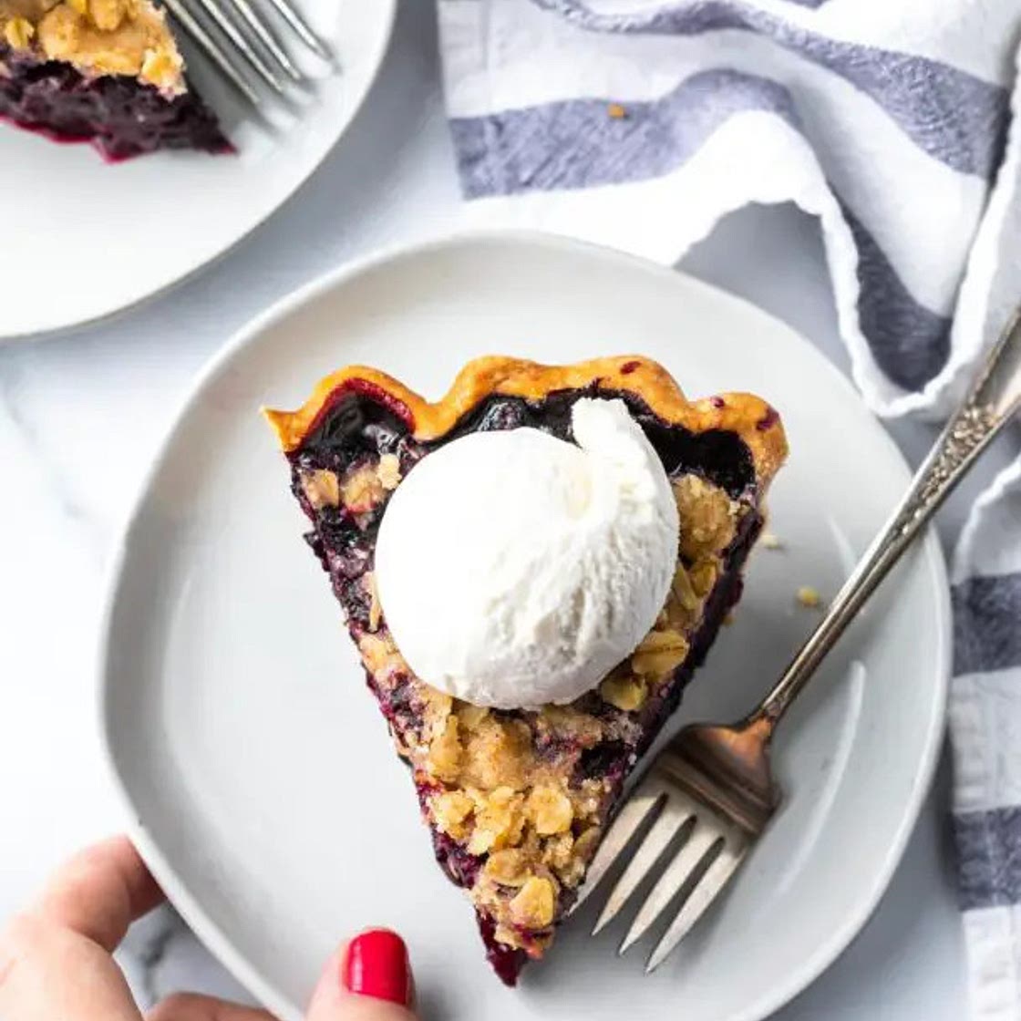 Blueberry Crumble Pie