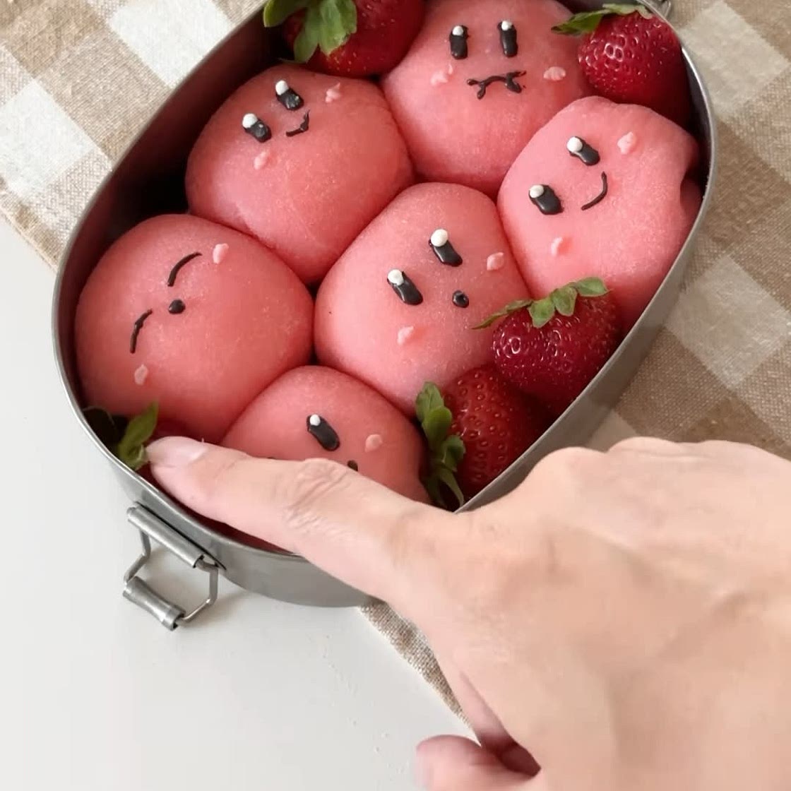 Strawberry Kirby Mochi