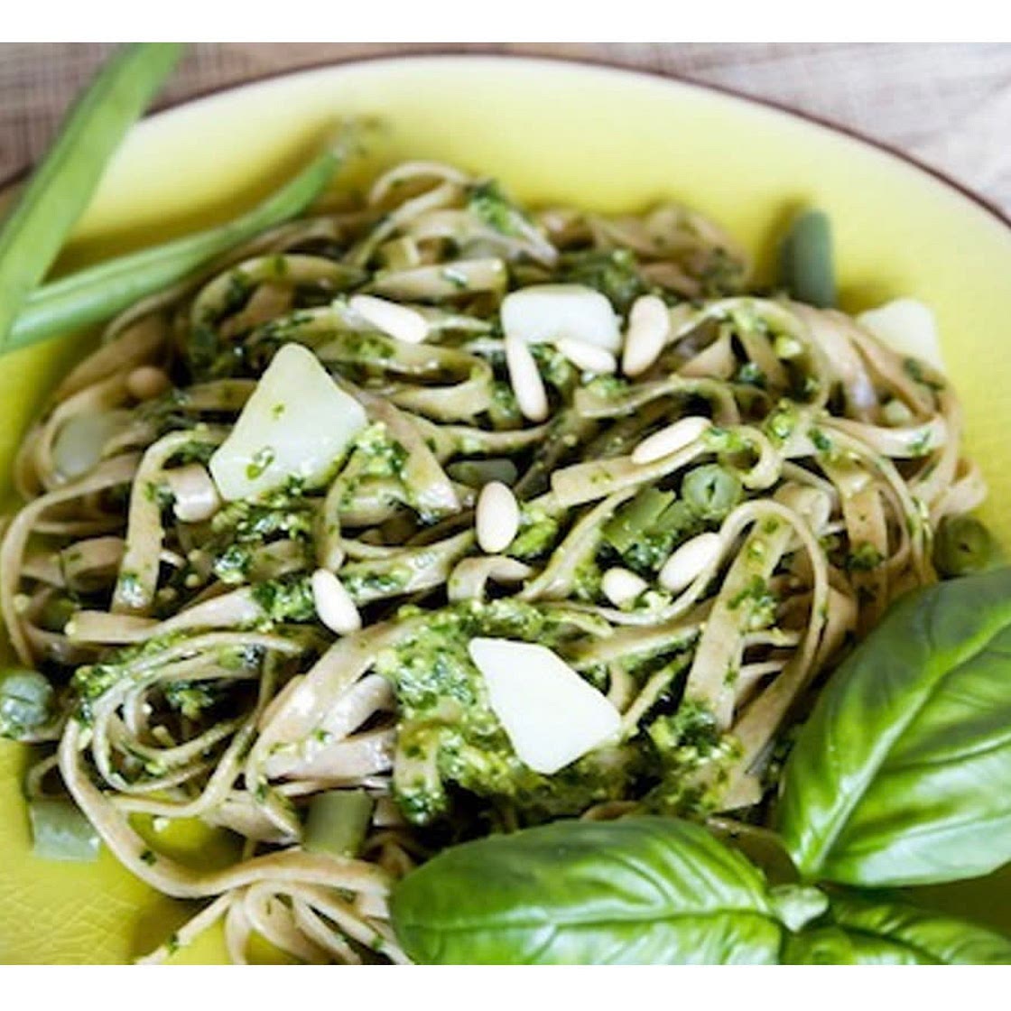 Pasta with spinach and ricotta