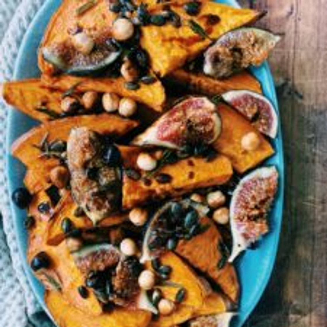 Vegan Fall Salad With Roasted Sweet Potatoes, Hazelnuts & Figs