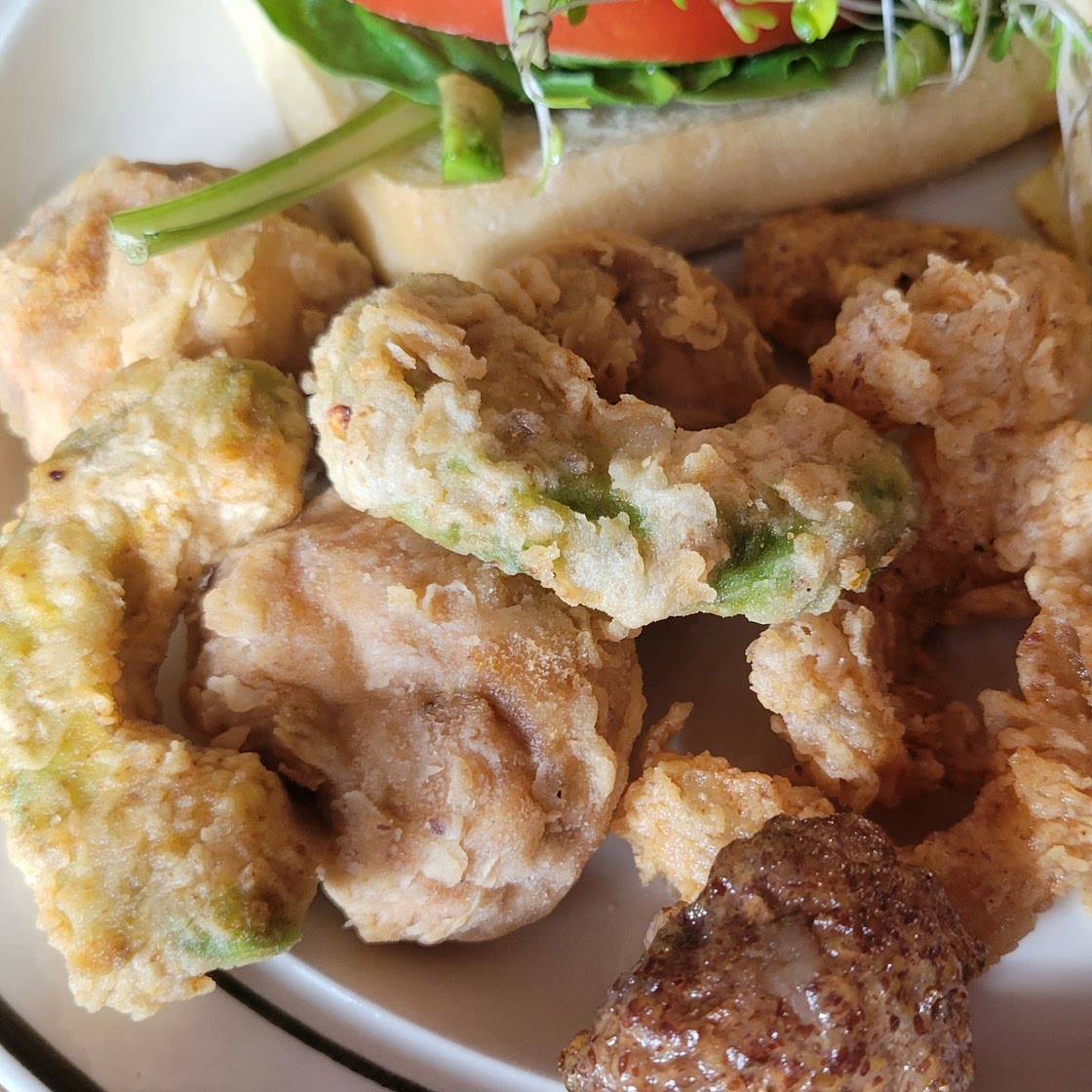 Vegan crispy fried mushrooms