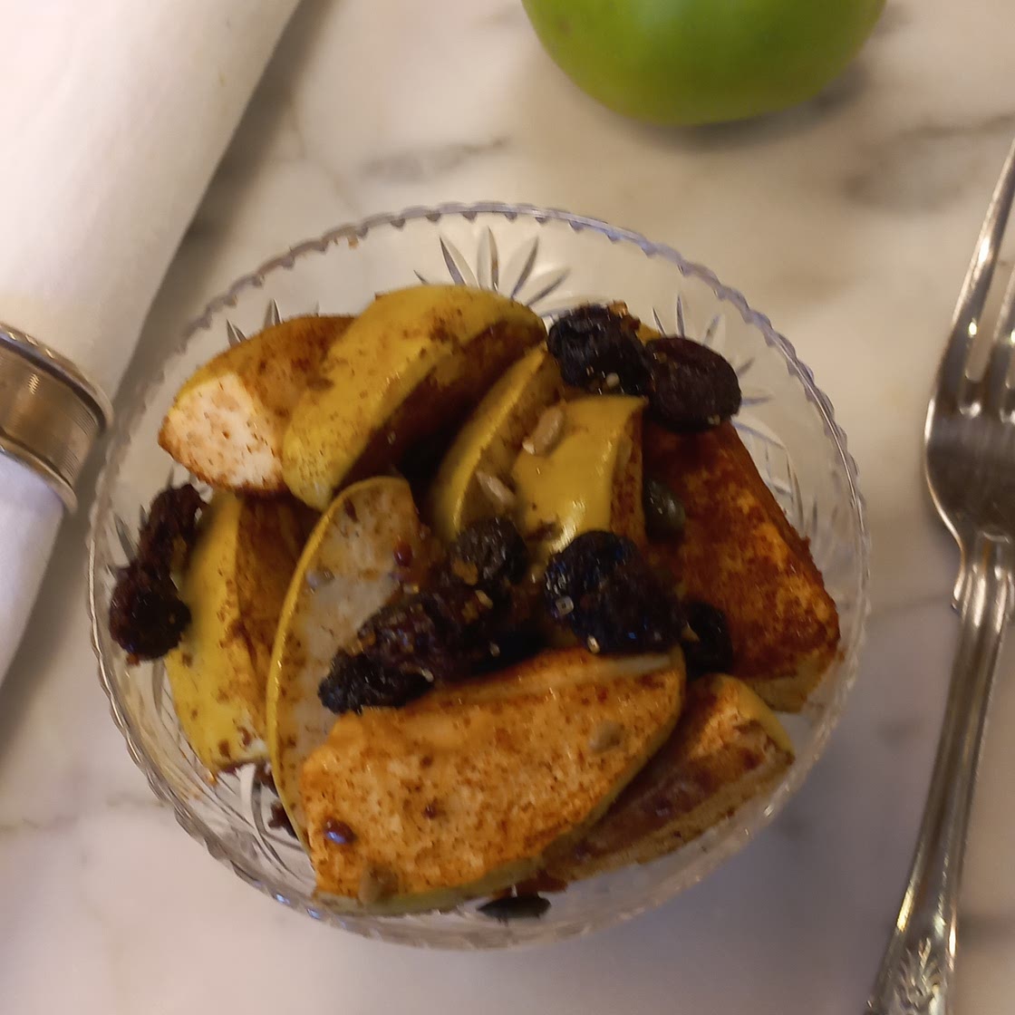 Baked Apples with cinnamon