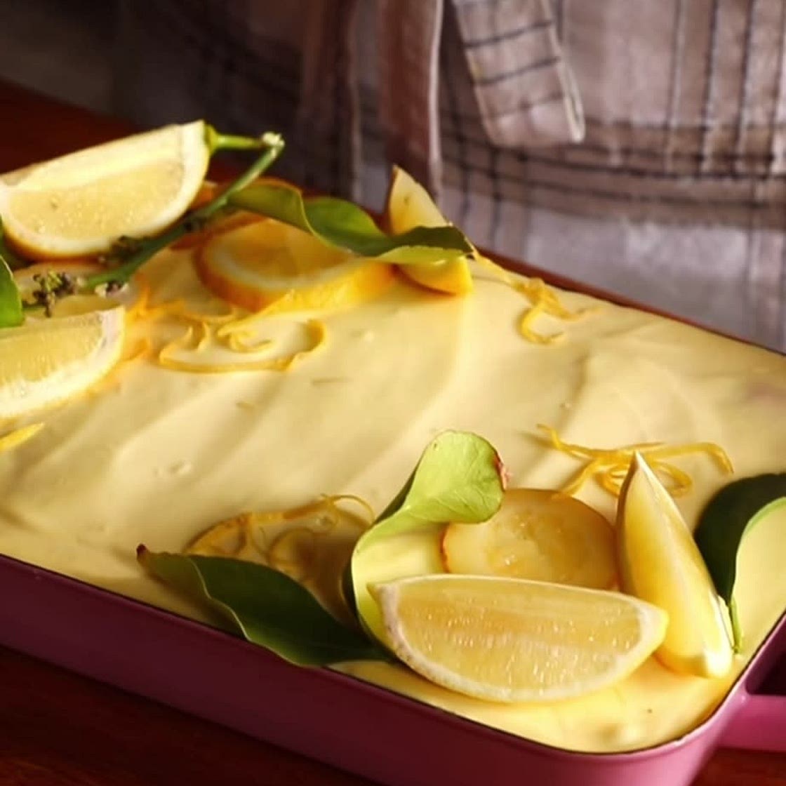 Lemon tiramisu with candied lemons