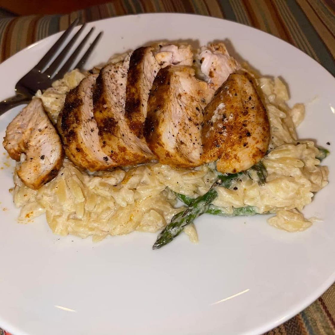 Creamy Parmesan Orzo with Chicken and Asparagus