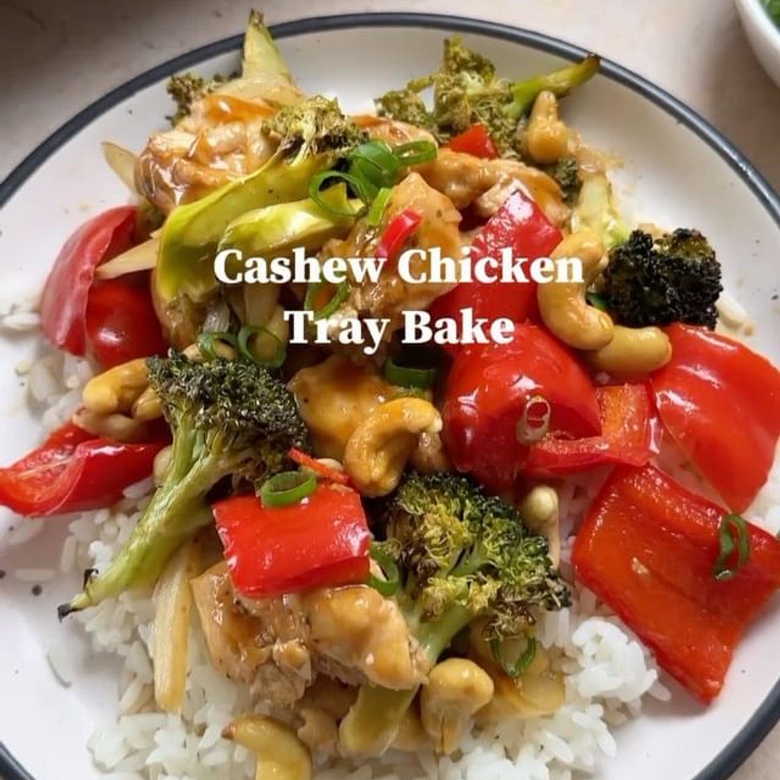 This Cashew Chicken Tray Bake