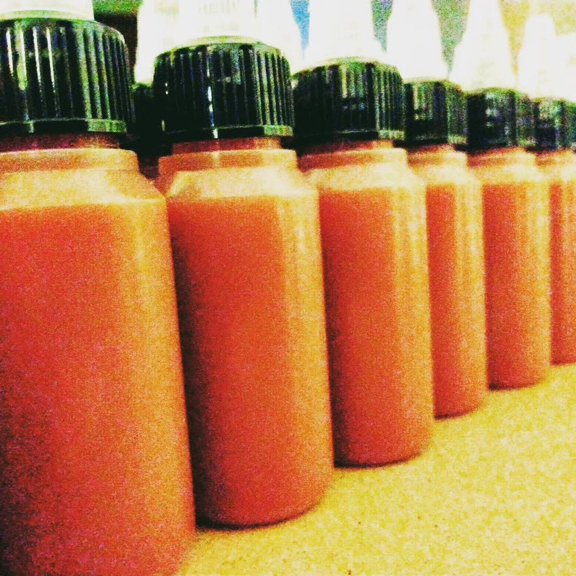 6 Chili Hot Sauce