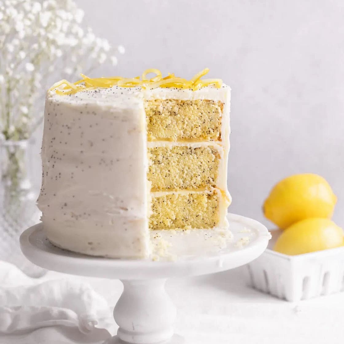 Lemon poppy seed cake