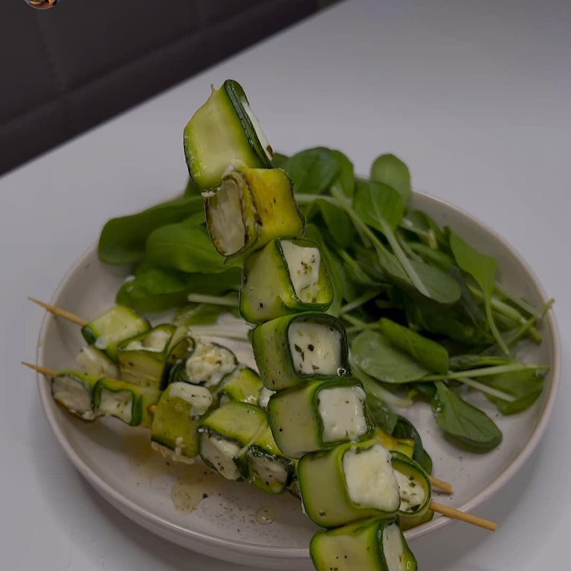 Brochettes de courgettes à la feta