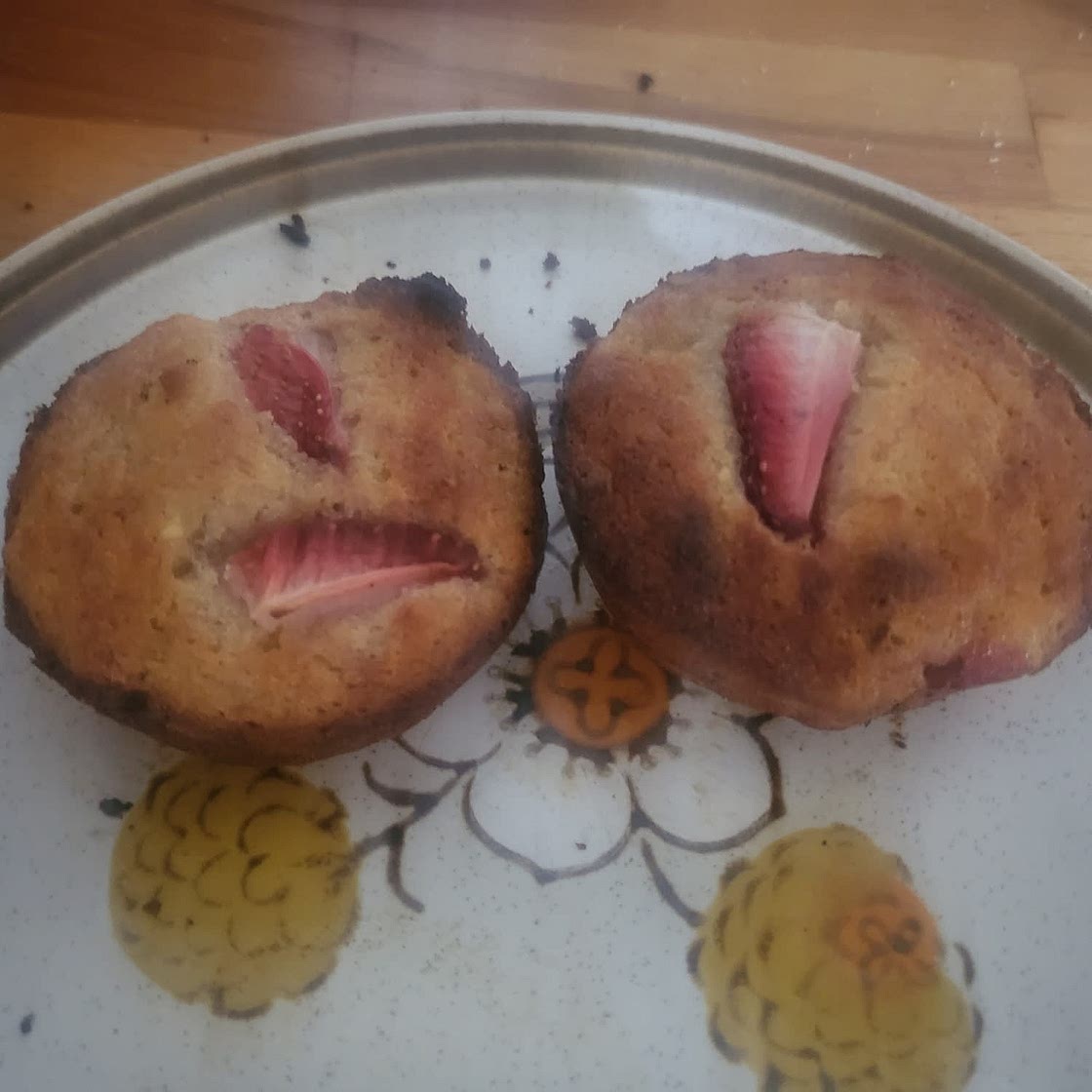 Strawberry & Banana Breakfast Muffins (Vegan & Gluten-Free)