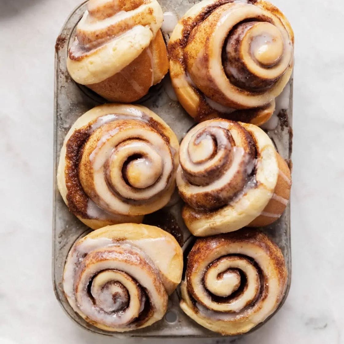Cinnamon roll muffins 