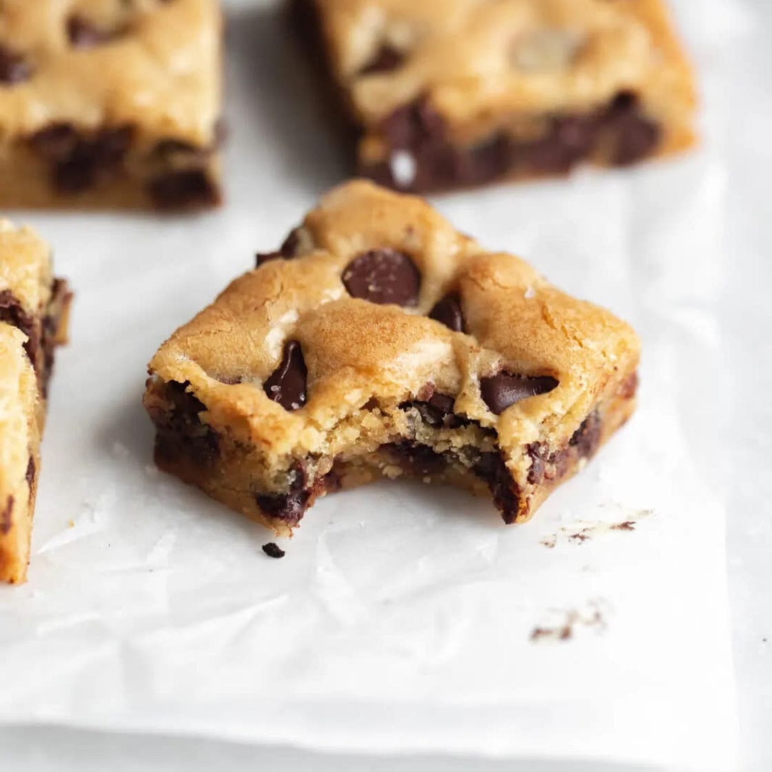 Chocolate chip blondies 