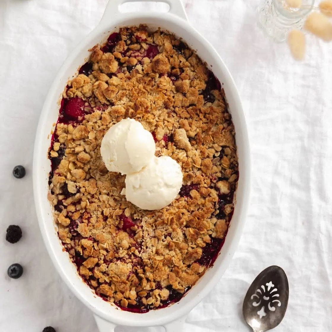 Mixed berry crisp 