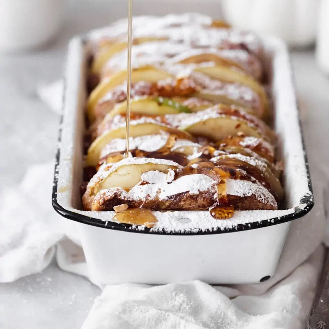 Cinnamon apple french toast bake 