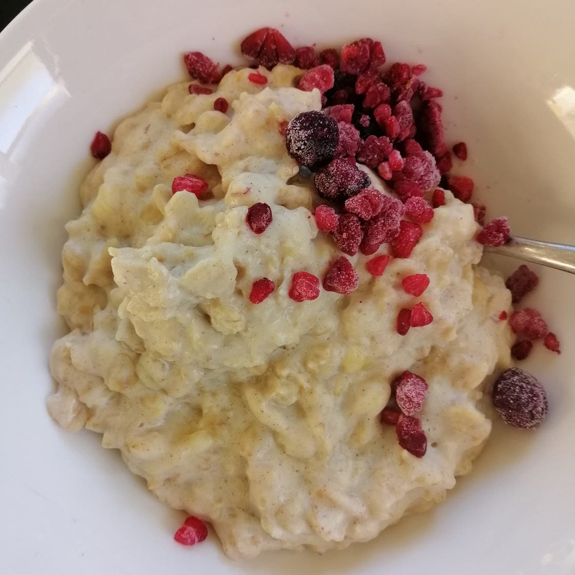 Stove top steel-cut oats with banana, cherries, and almonds