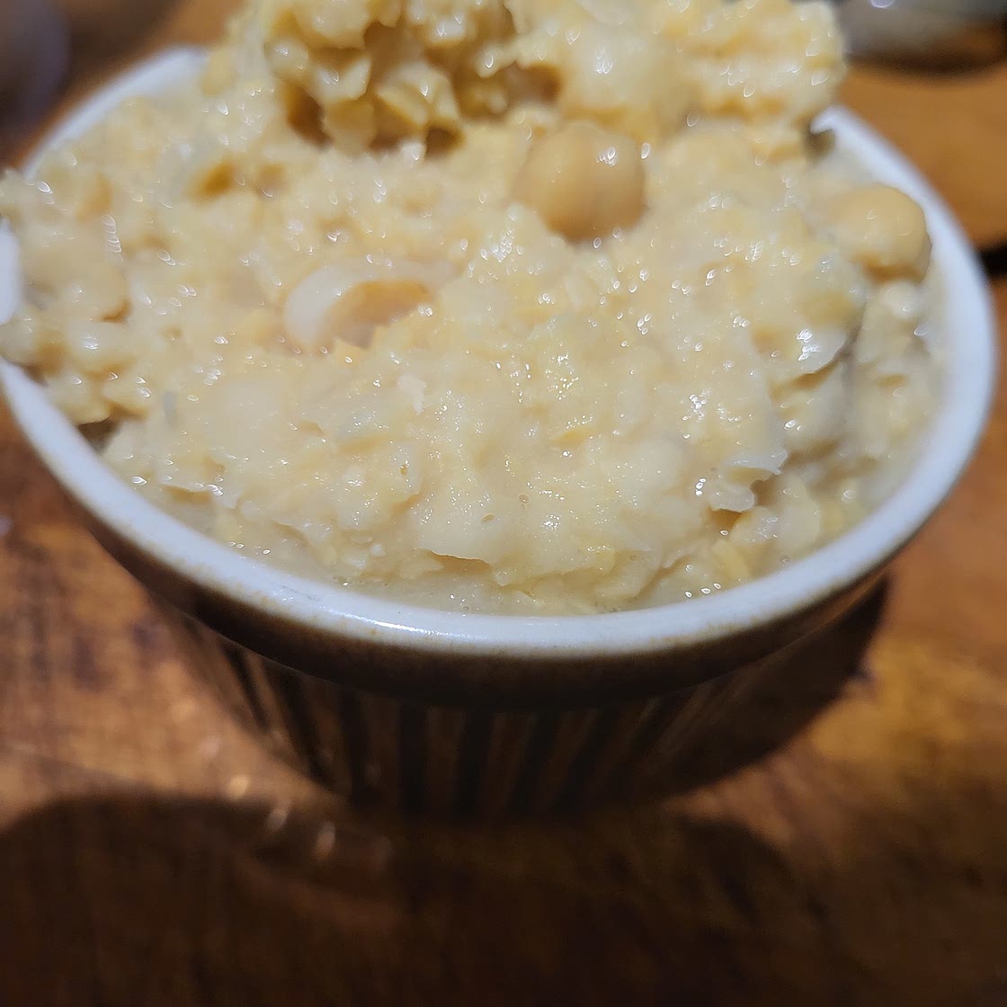 Homemade Creamy Hummus