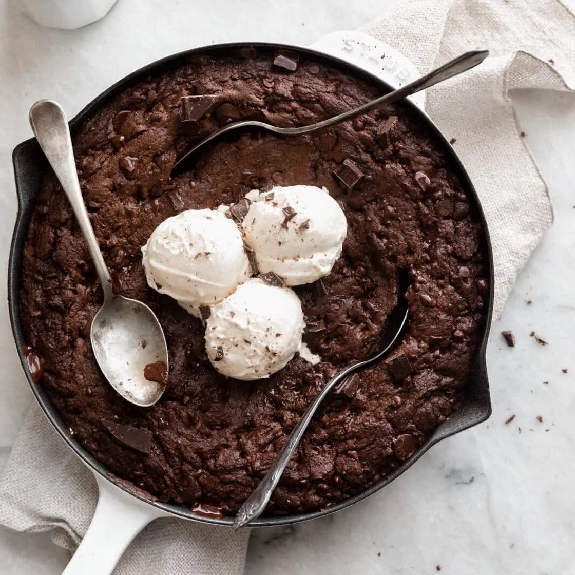 Double chocolate skillet cookie 