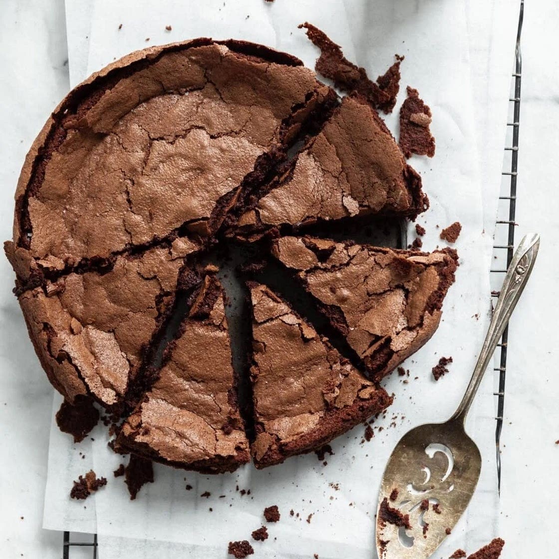 Flourless fallen chocolate cake 