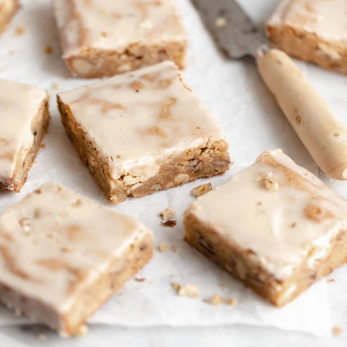 Whiter chocolate maple nut blondies 
