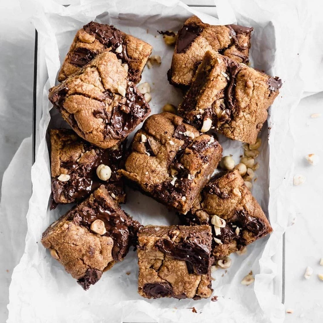 Brown butter Nutella chocolate chip cookie bars