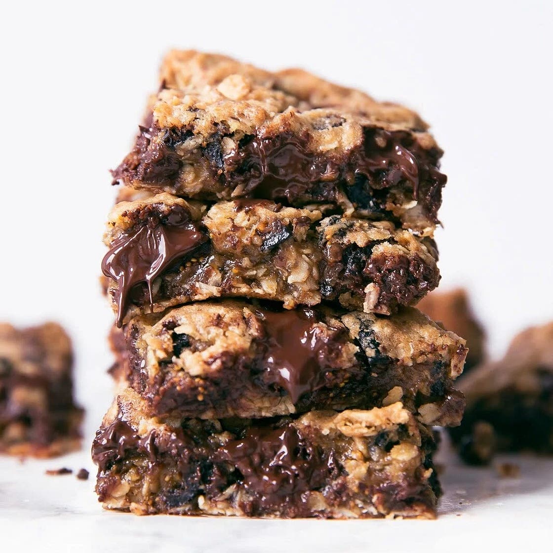 Dark chocolate oatmeal bars