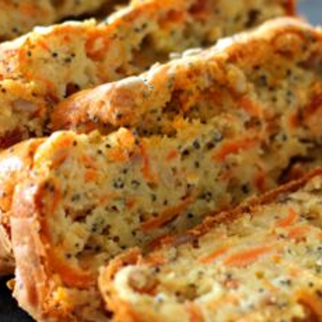 Cake carotte - pavot et graines de tournesol