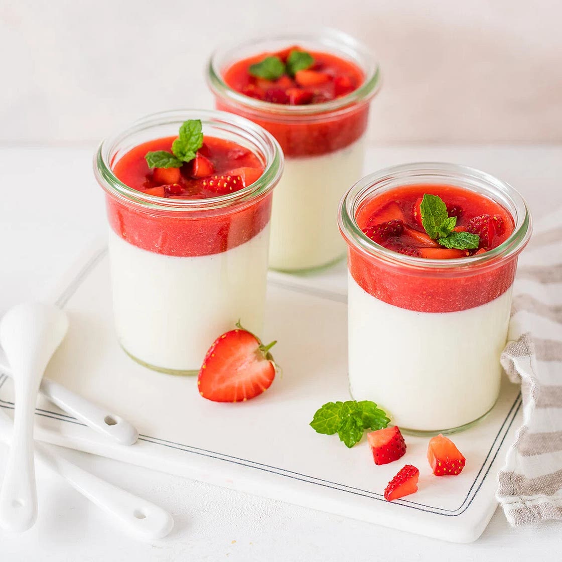 Erdbeer Panna Cotta