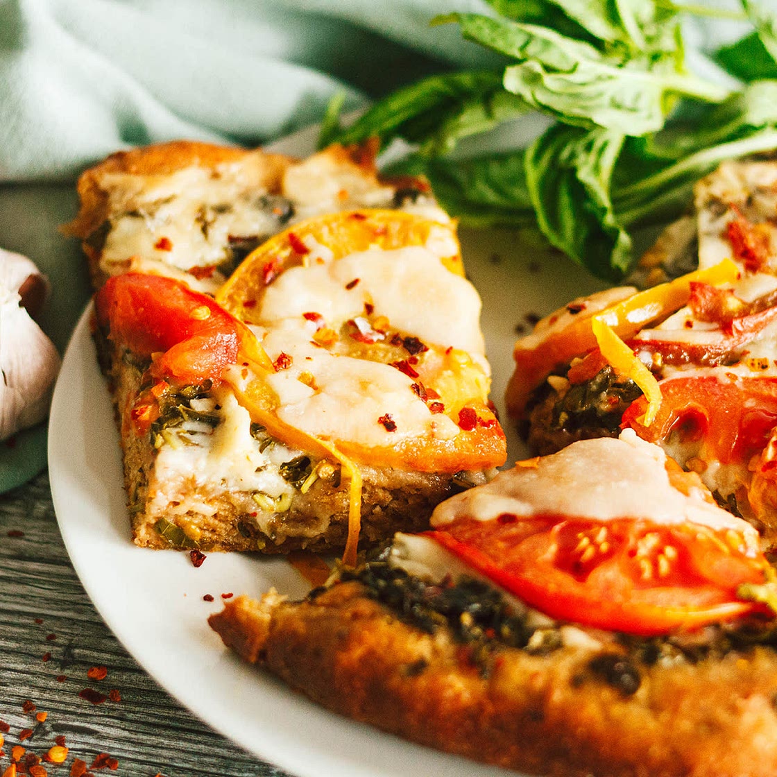 Summer Tomato Pesto Pizza