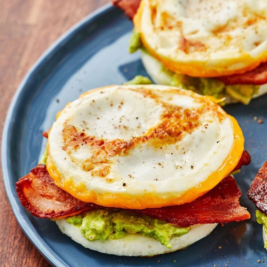 Bunless Bacon, Egg & Cheese